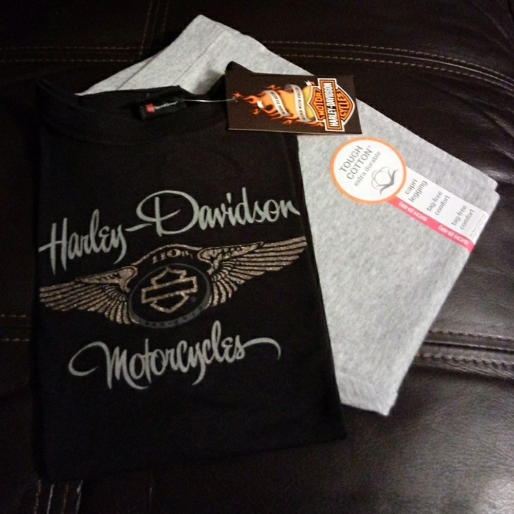 🎆SALE😘 New Harley Davidson t-shirt and capris